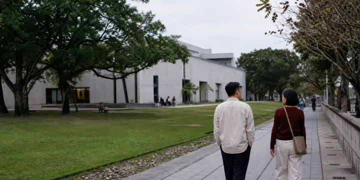 台中約會場景指南｜草悟道、劇場與城市夜晚